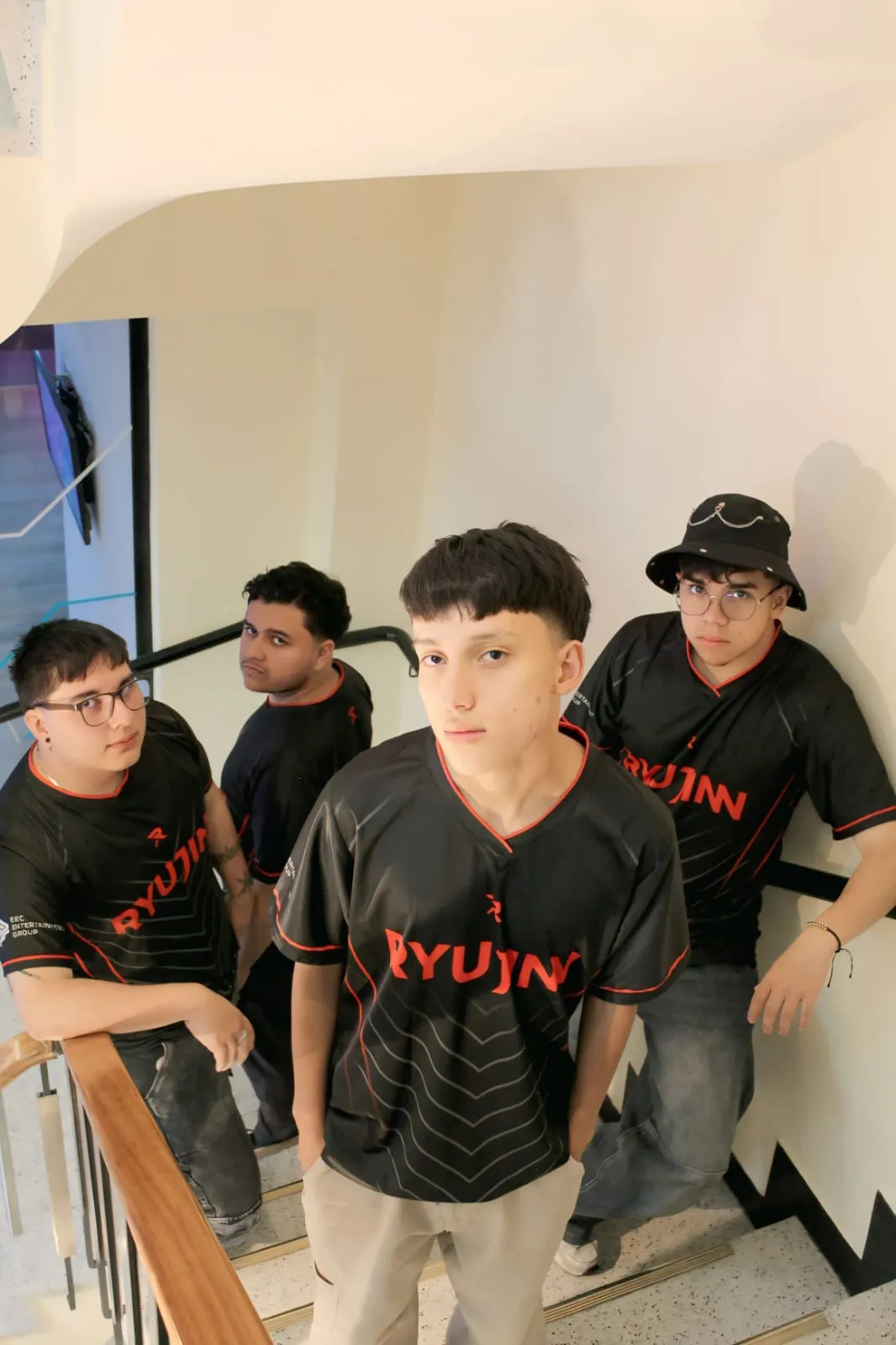 Ryujinn, foto de equipo